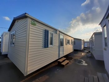 CASA MÓVEIS BARATA ROLLER FIDJI DE 7.5X4 METROS EN GUIA.