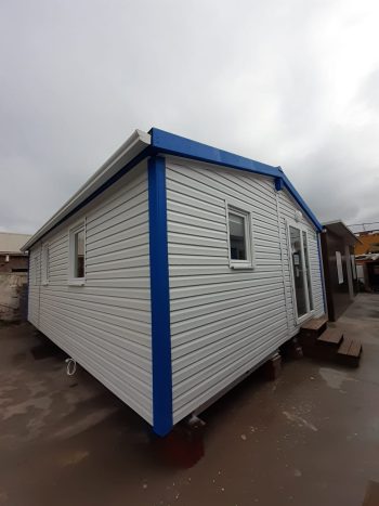 MOBILE HOMES SEMI NOVO ILIADE TWIN DE 7.5X6 METROS EN BEJA.