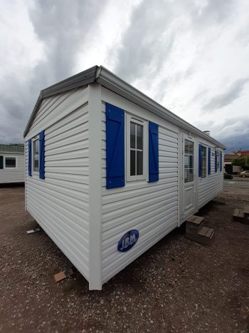 CASAS MÓVEIS USADO IRM TITANIA DE 8X4 METROS EN COIMBRA.