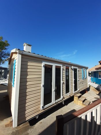 CASA PRÉ-FABRICADA MÓVEL BARATA IRM RIVIERA DE 7.5X4 METROS EN EVORA.