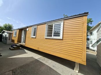 MOBILE HOMES SEMI NOVO PANEL SANDWICH DE 10.6X4.4 METROS EN LEIRIA.