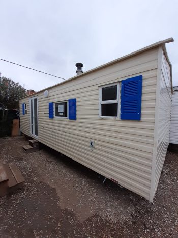 CASAS MÓVEIS USADO BK EXECUTIVE DE 7.5X4 METROS EN BEJA.