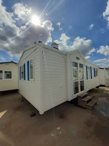 MOBILE HOMES BARATA IRM TITANIA DE 8X4 METROS EN LISBOA.