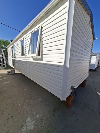 CASA MÓVEIS BARATA IRM DEUDEVILLE DE 8.5X3 METROS EN ALBUFEIRA.