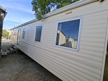 CASA MÓVEL PRÉ-FABRICADA NA OCASIÃO ABI DE 11X4 METROS EN EVORA.