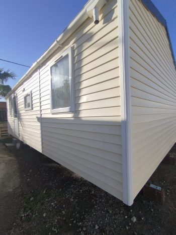 MOBILE HOMES SEMI NOVO RAPIDHOME DE 8.5X4 METROS EN LAGOA.