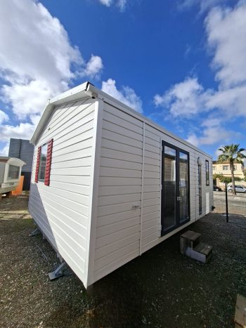 CASA MÓVEIS BARATA RIDEAU DE 7X4 METROS EN LISBOA.