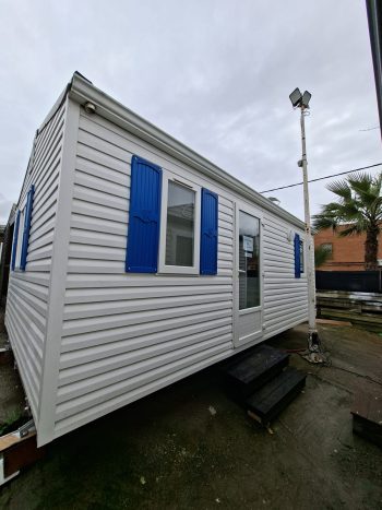 CASA PRÉ-FABRICADA MÓVEL BARATA RIDOREVE BIKINI DE 6X4 METROS EN BEJA.